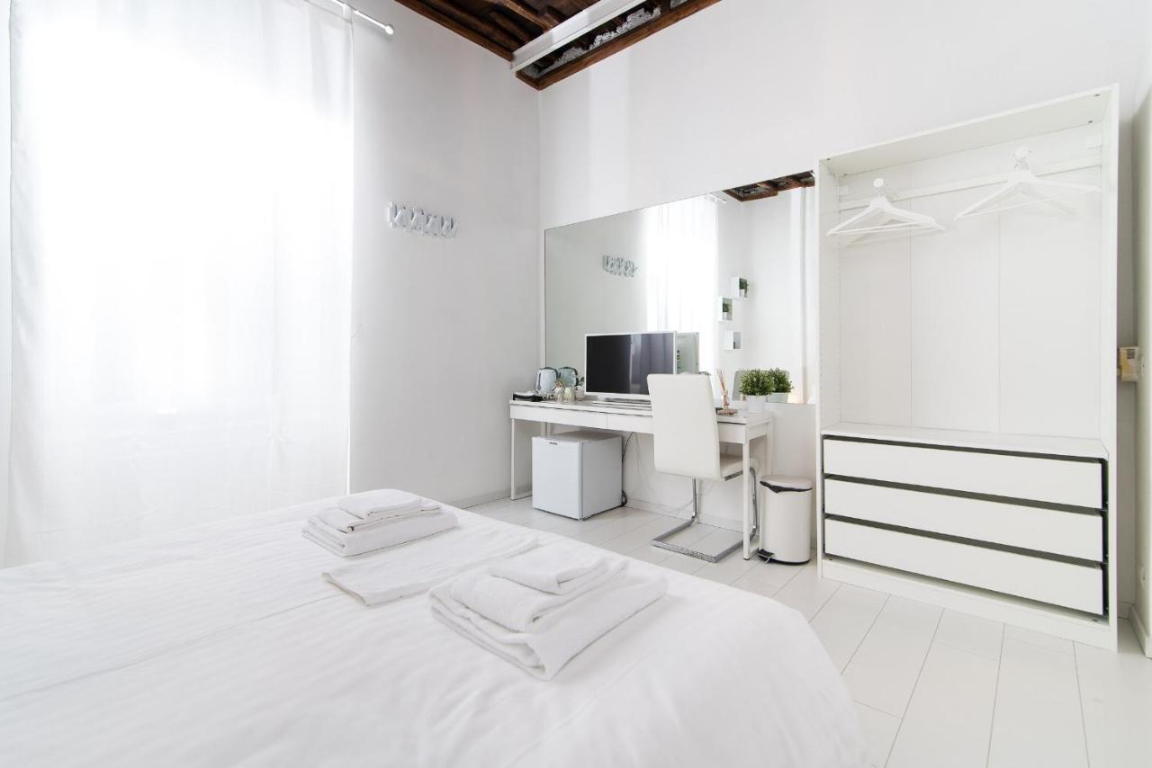 White Ostilia B&B Roma Exterior foto