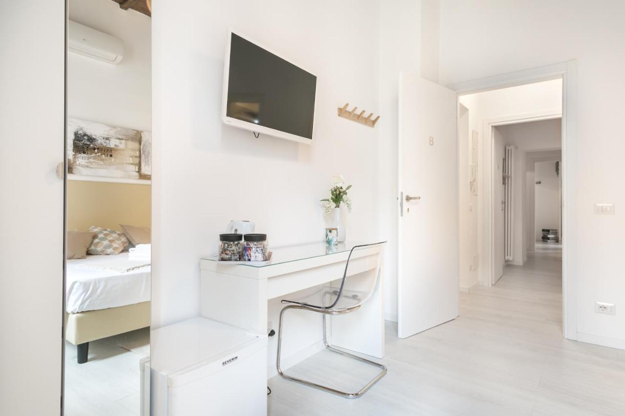 White Ostilia B&B Roma Exterior foto