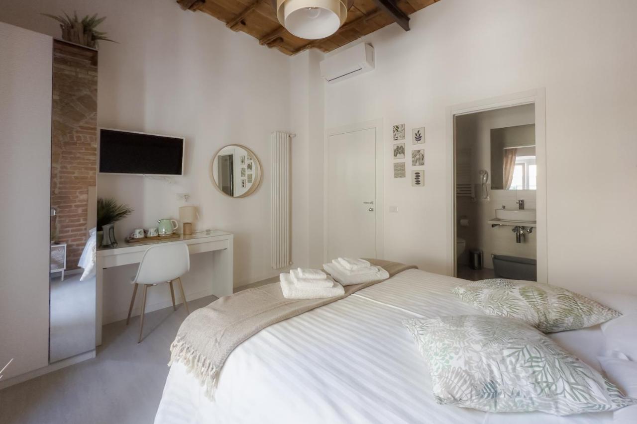 White Ostilia B&B Roma Exterior foto