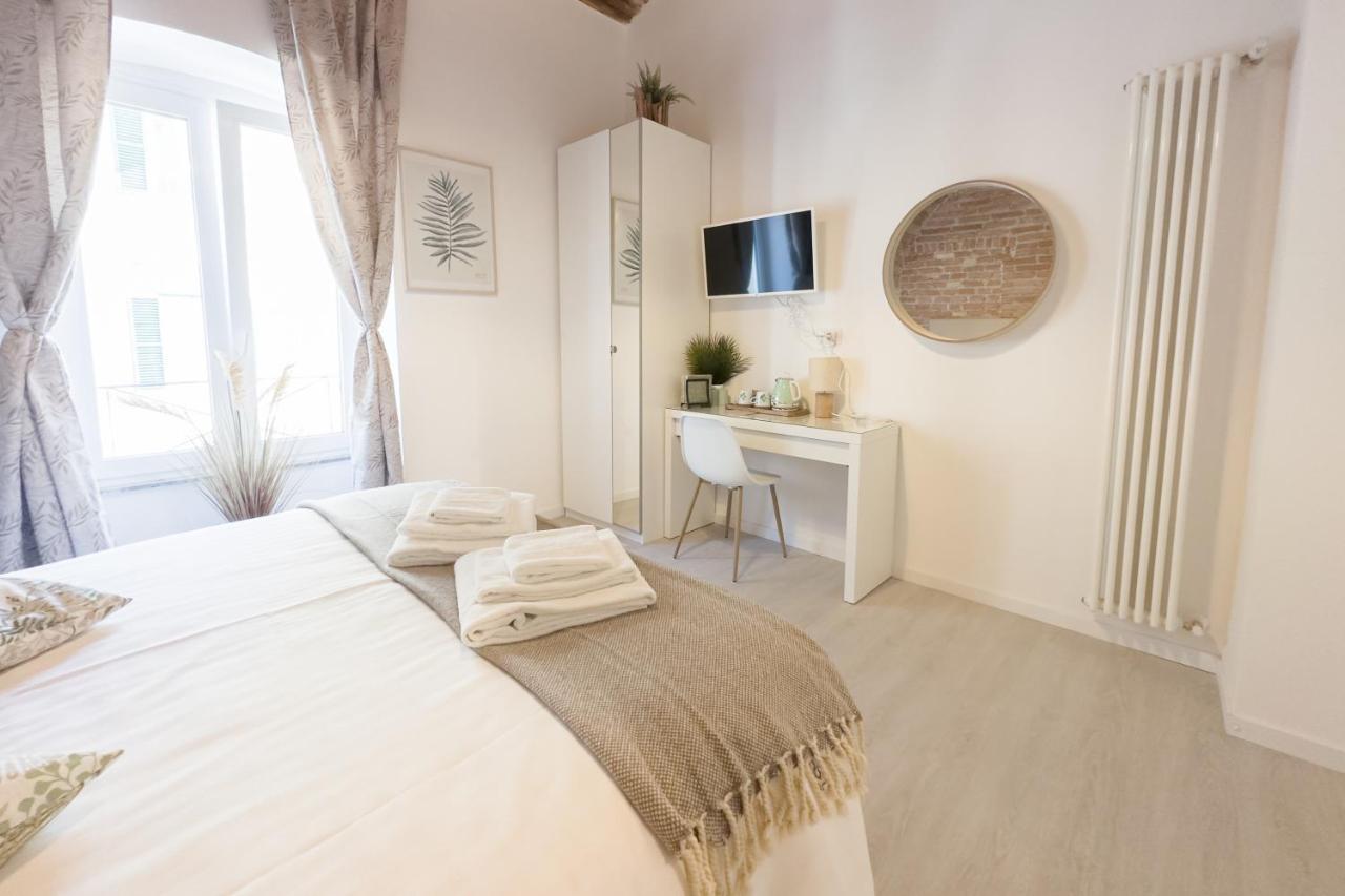 White Ostilia B&B Roma Exterior foto