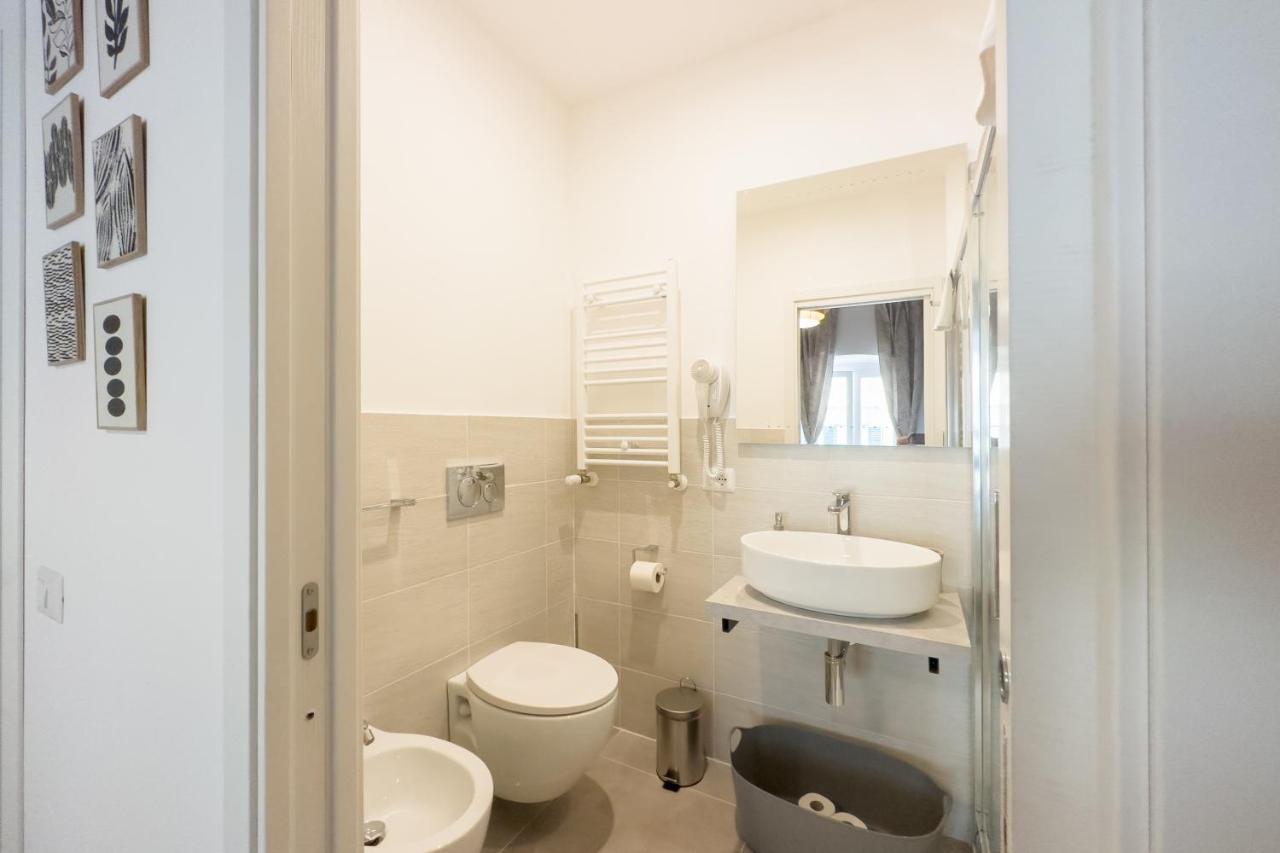 White Ostilia B&B Roma Exterior foto